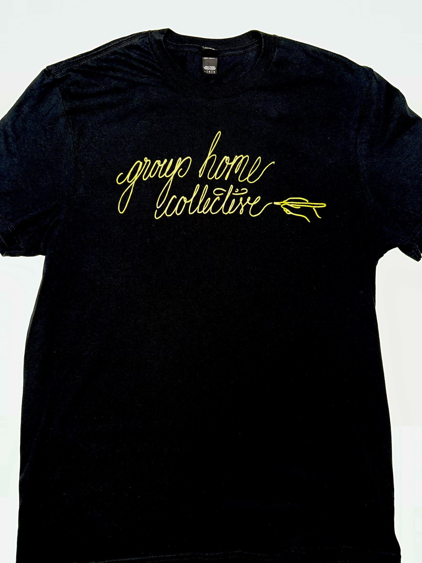 Cursive Pen In Hand short sleeve t-shirt black/yellow