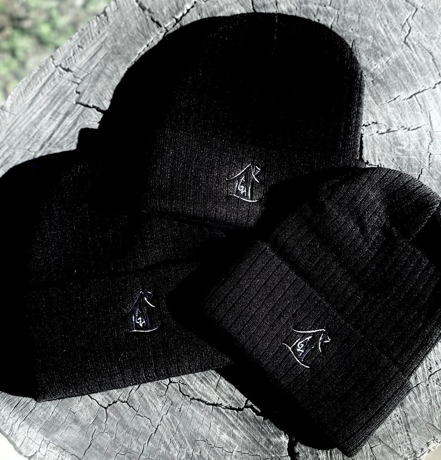 OG HOME Embroidered logo ribbed cuff beanie